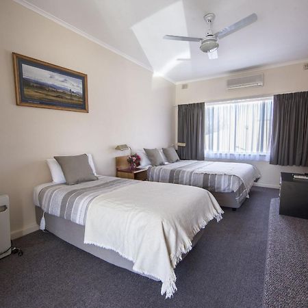 Redhill Cooma Motor Inn Exterior foto
