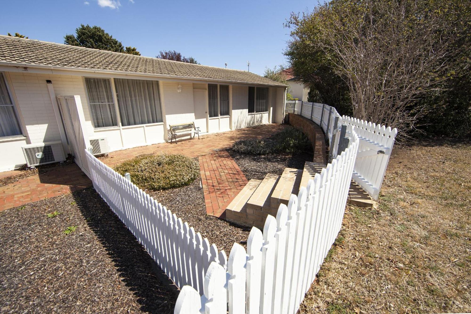Redhill Cooma Motor Inn Exterior foto